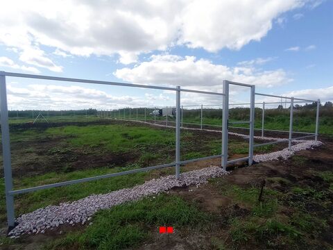 Рама забора и каркас калитки из профильной трубы до обшивки