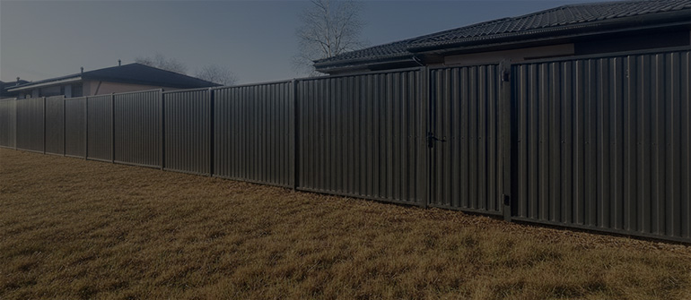 Забор из профлиста В рамке